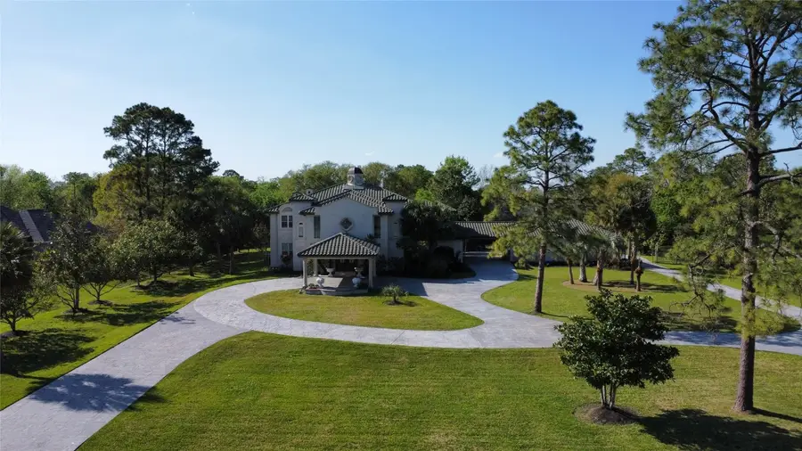 1204 Cowards Creek Drive, Friendswood, TX 77546 - #2