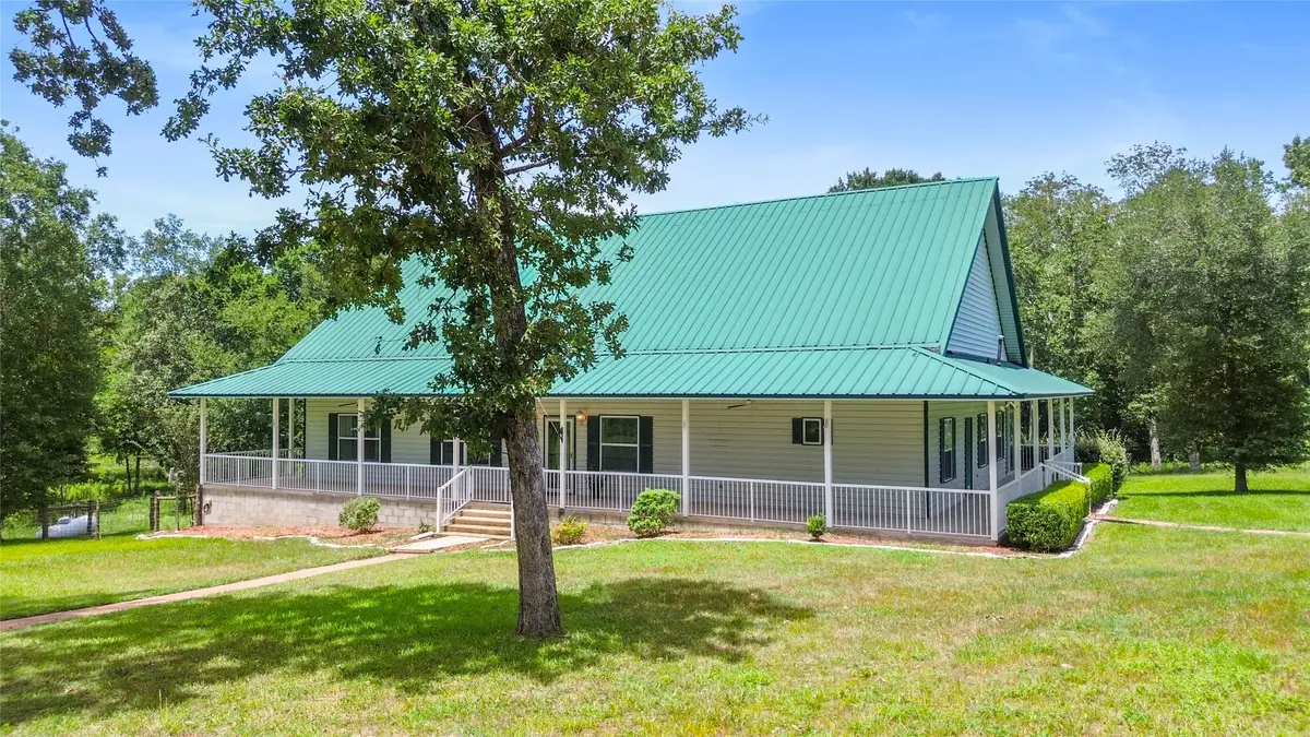 24 Oak Creek Drive, Huntsville, TX 77340 - #1