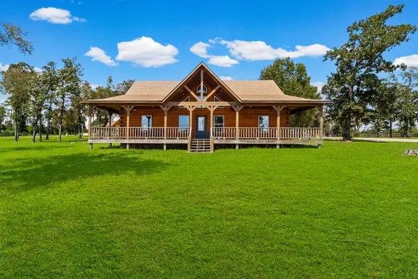 276 Evening Shade, Onalaska, TX 77360