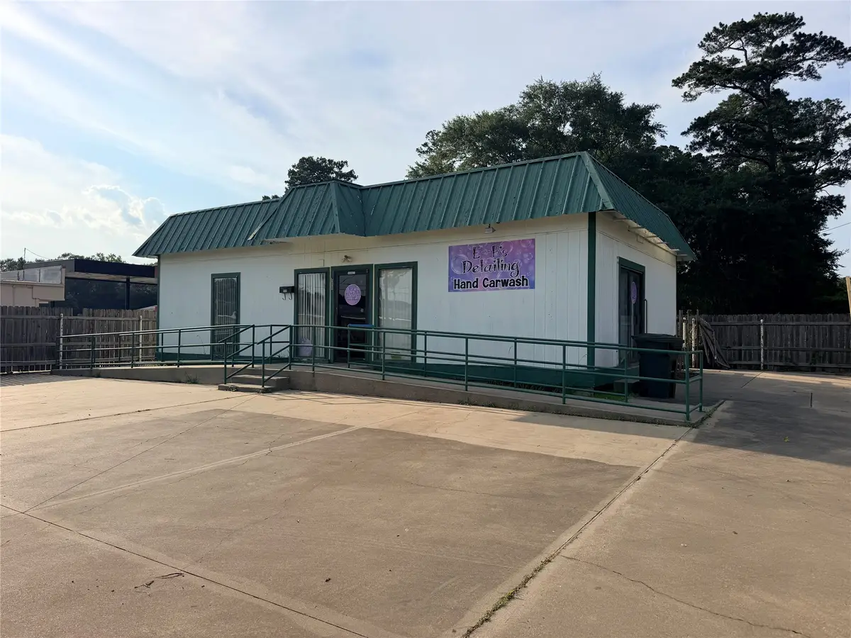111 Barclay Street, Woodville, TX 75979 - #1