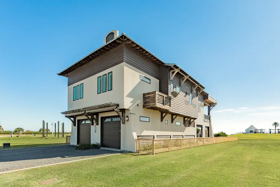 408 Seagrass, Gilchrist, TX 77617 - Image #3