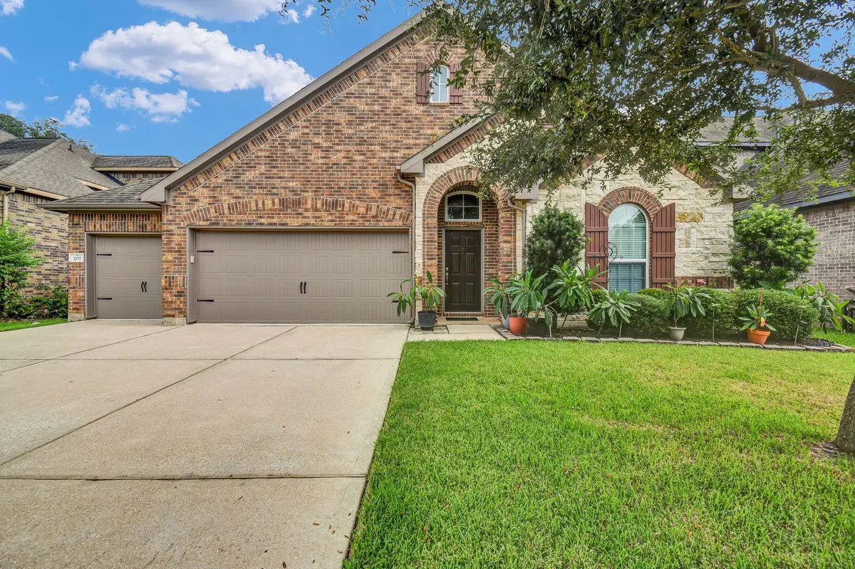 207 Timber Grove Court, Clute, TX 77531 - #1
