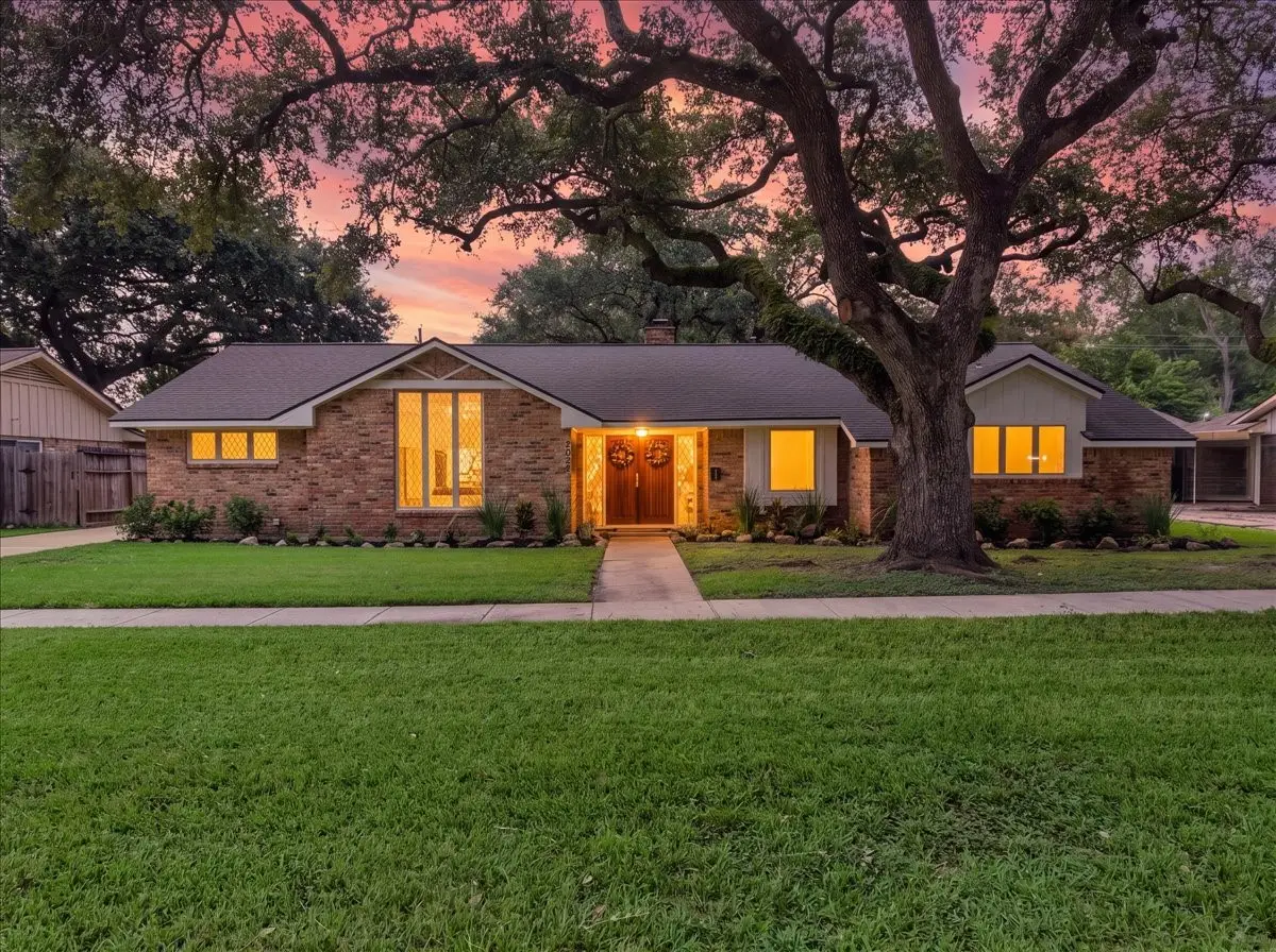 2022 Willow Wisp Drive, Seabrook, TX 77586 - #1