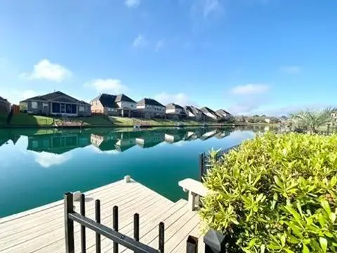 3947 Amalfi Shores Court, Missouri City, TX 77459