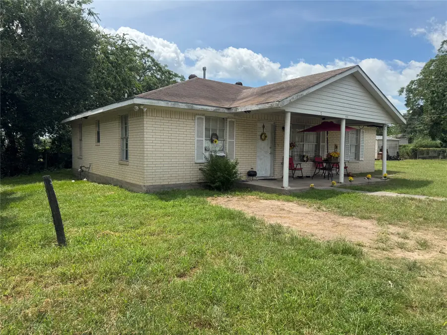 115 Saint John Road, Schulenburg, TX 78956 - #2