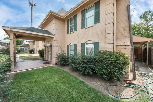 6119 Fm 1960 Rd W, Houston, TX 77069