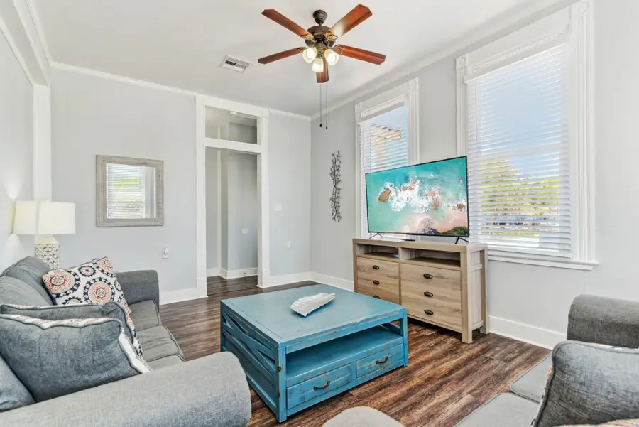 811 24th Street, Galveston, TX 77550 - #3