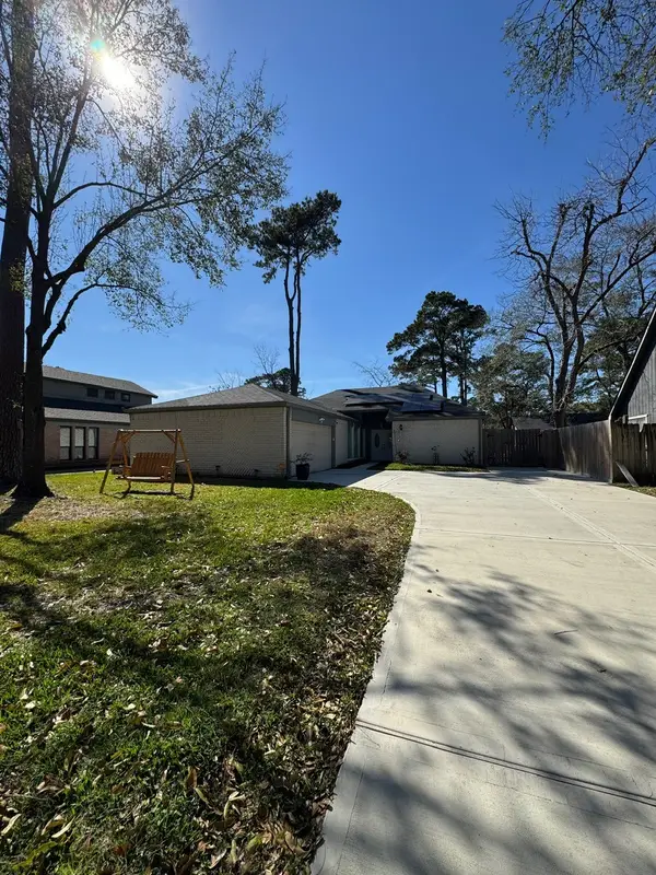 17003 Kings Walk Lane, Houston, TX 77070