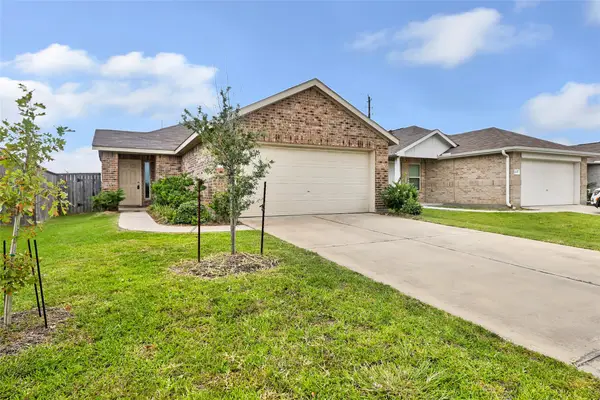4343 Palmetto Grove Lane, Baytown, TX 77521
