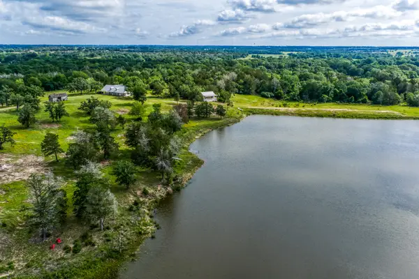 1237 Private Road 2181, Giddings, TX 78942