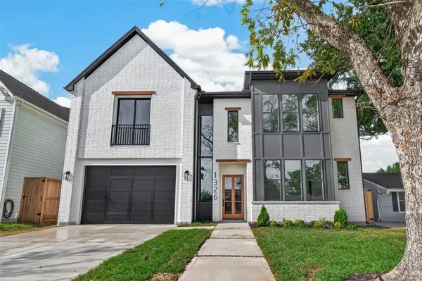 1326 Curtin Street, Houston, TX 77018