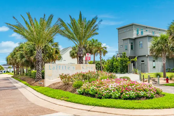3619 Foremast Drive, Galveston, TX 77554