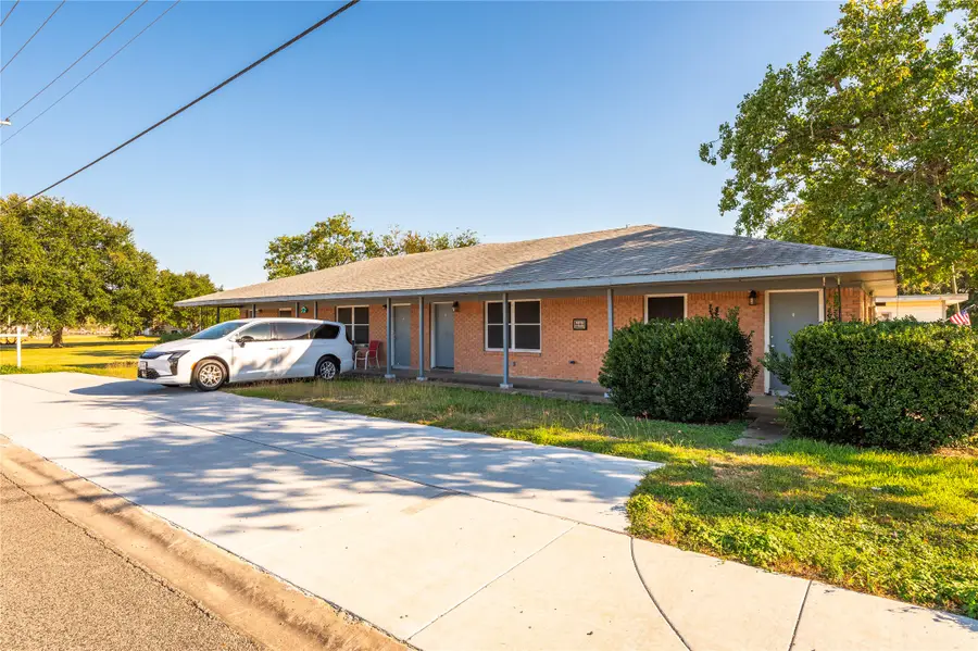 915 Main Street, La Marque, TX 77568 - #2