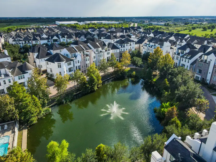 2056 Fannin Station N, Houston, TX 77045 - Image #3