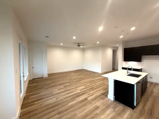 255 Springfield Terrace Court, Conroe, TX 77304 - Image #2