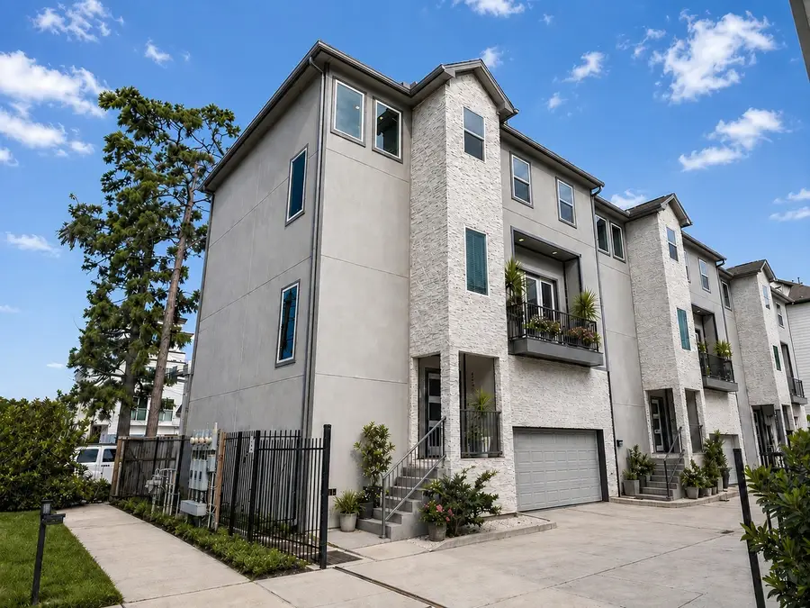1565 W 22nd Street, Houston, TX 77008 - #2