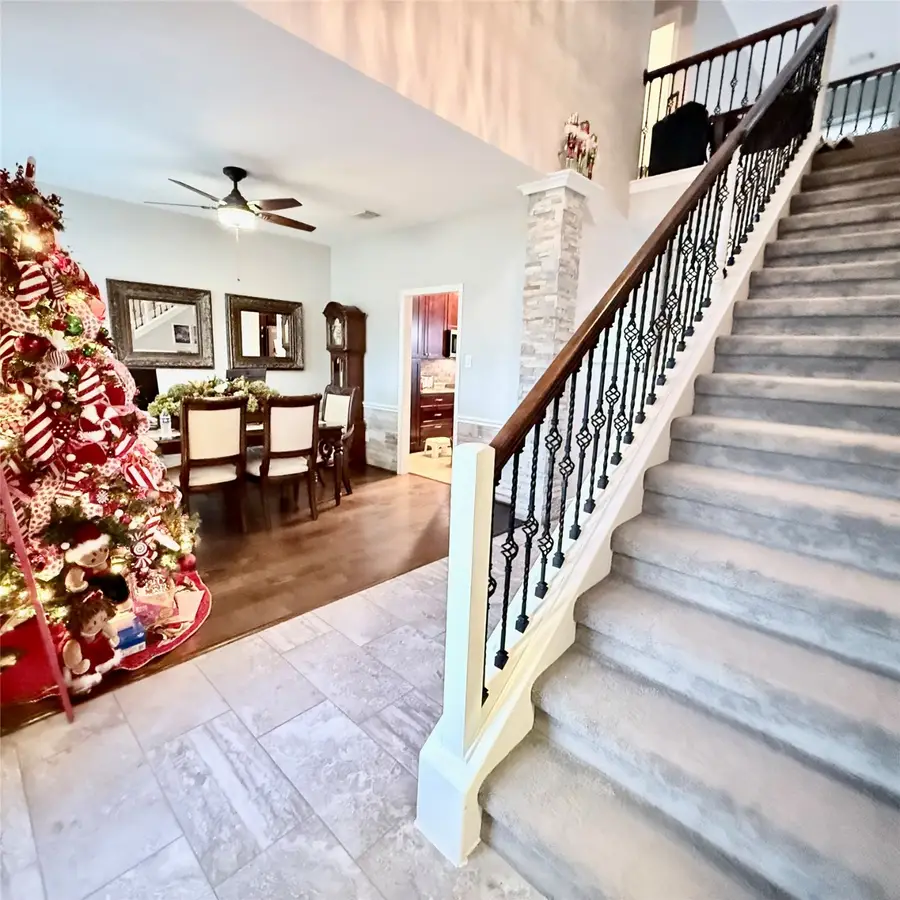 425 Blossomwood Drive, League City, TX 77573 - Image #3