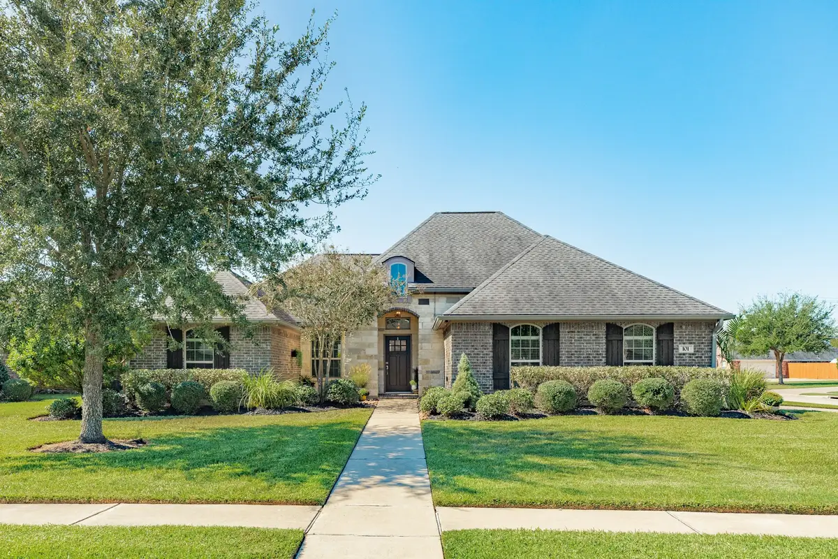 101 Rock Rose Lane, Lake Jackson, TX 77566 - #1