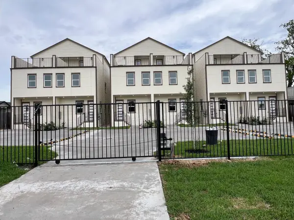 821 N Loop Center S #1, Houston, TX 77022