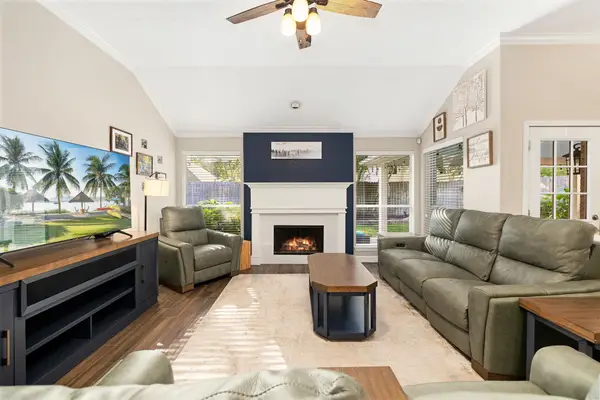 5104 Carefree Drive, League City, TX 77573