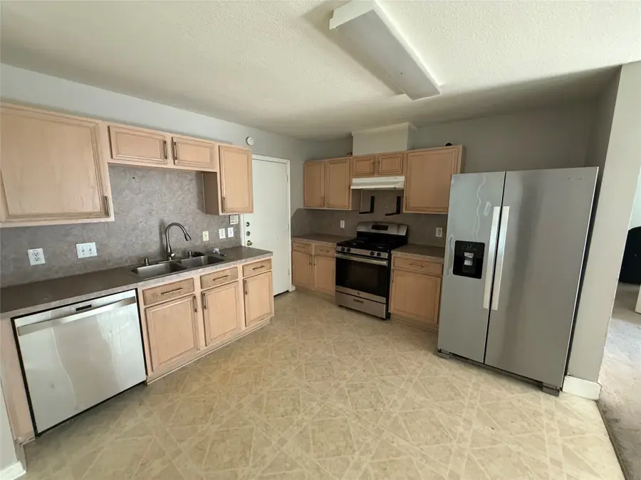 3930 Brighton Springs Lane, Katy, TX 77449 - Image #3