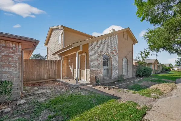 13175 Clarewood Drive, Houston, TX 77072