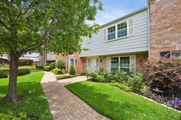 5851 Doliver Drive #22, Houston, TX 77057