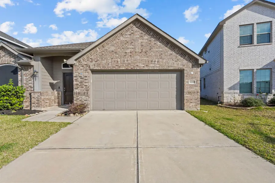 5299 Cascade Court, Alvin, TX 77511 - Image #3