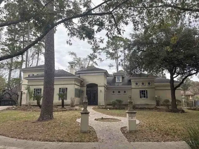 46 Kingwood Greens Drive, Houston, TX 77339 - Image #1