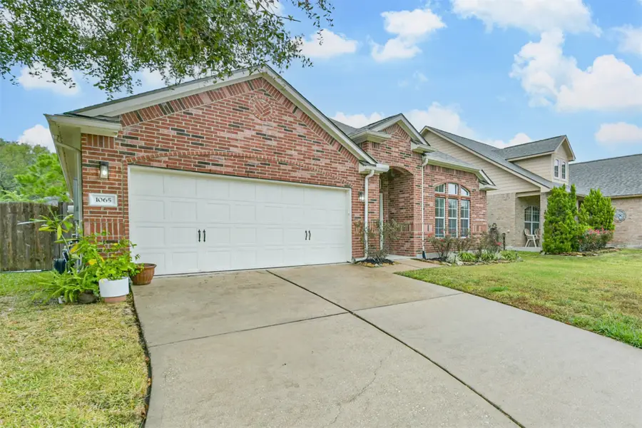 1065 Brigid Court, Dickinson, TX 77539 - Image #2