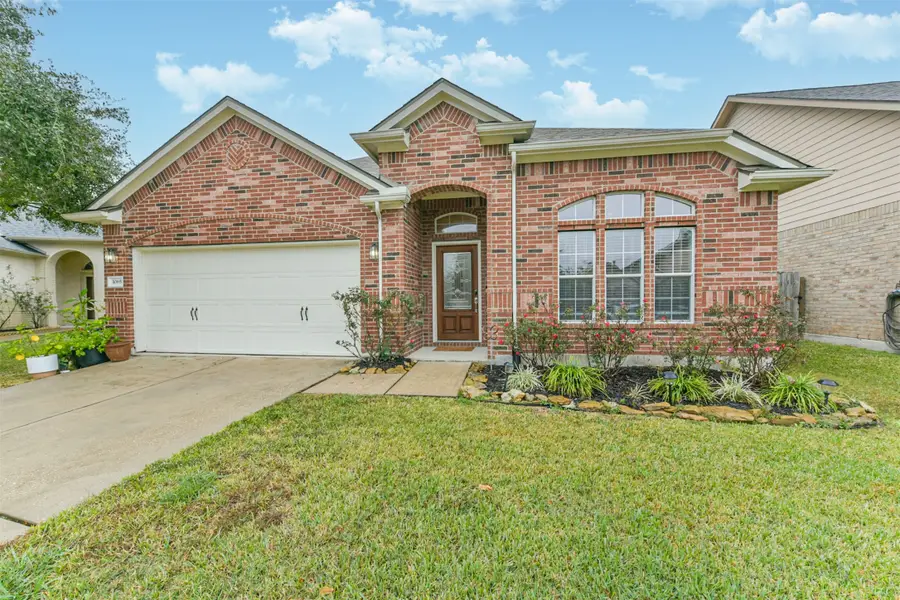 1065 Brigid Court, Dickinson, TX 77539 - Image #3