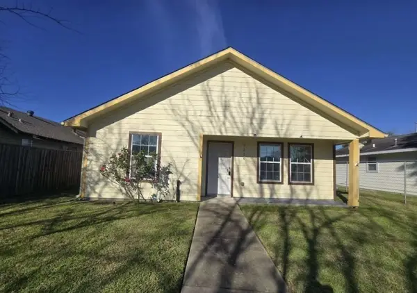 3220 Iowa Street, Baytown, TX 77520