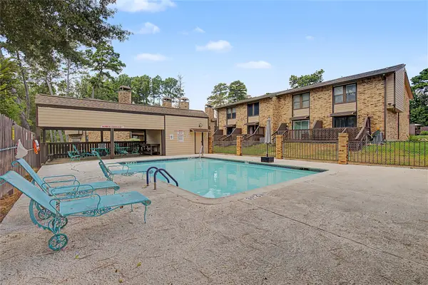 2521 Crosstimbers Street #H3, Huntsville, TX 77320