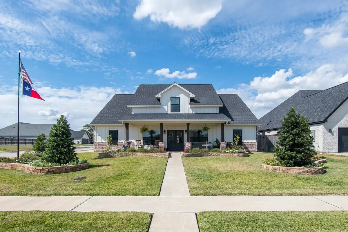 1 Greystone Court, Angleton, TX 77515 - #1