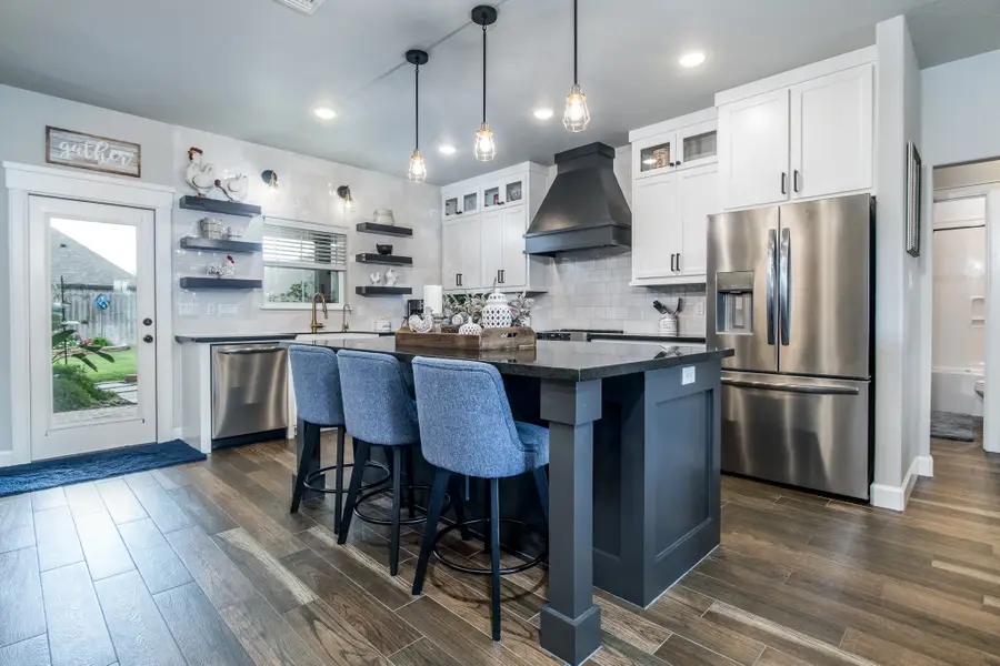 1 Greystone Court, Angleton, TX 77515 - #3