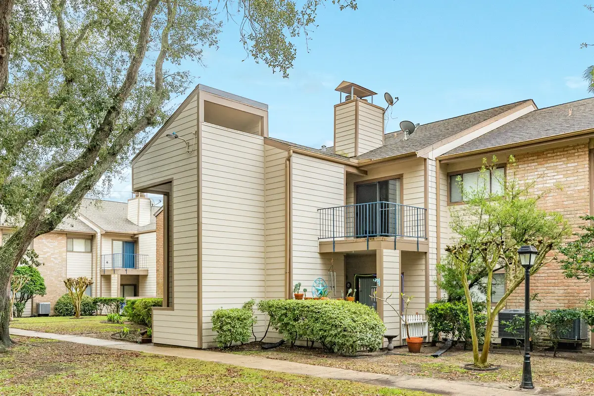 7128 N Holiday Drive, Galveston, TX 77550 - #1