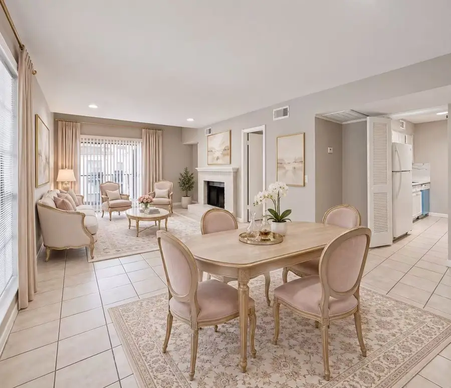 9809 Richmond Avenue E #14, Houston, TX 77042 - #2