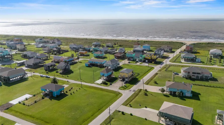 110 S Verdia Drive, Crystal Beach, TX 77650 - #2