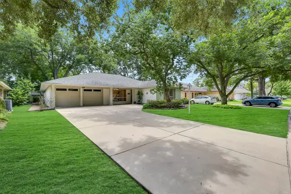 1617 Wavecrest Lane, Houston, TX 77062