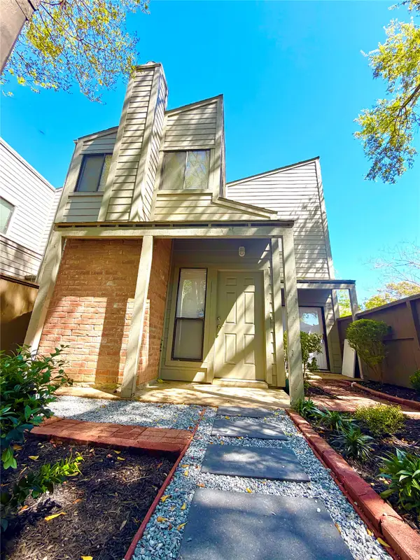 11703 Lakeside Place Drive #229, Houston, TX 77077