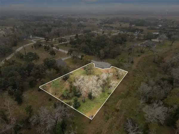 4603 Cottonwood Run, Alvin, TX 77511