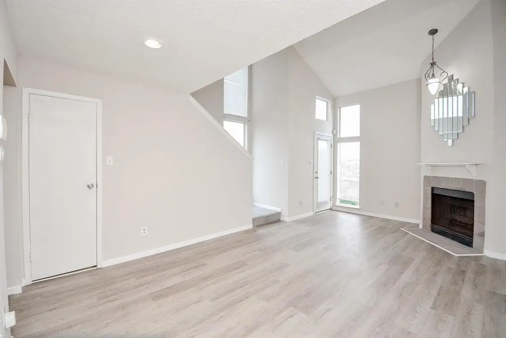 10855 Meadowglen Lane #721, Houston, TX 77042 - #1