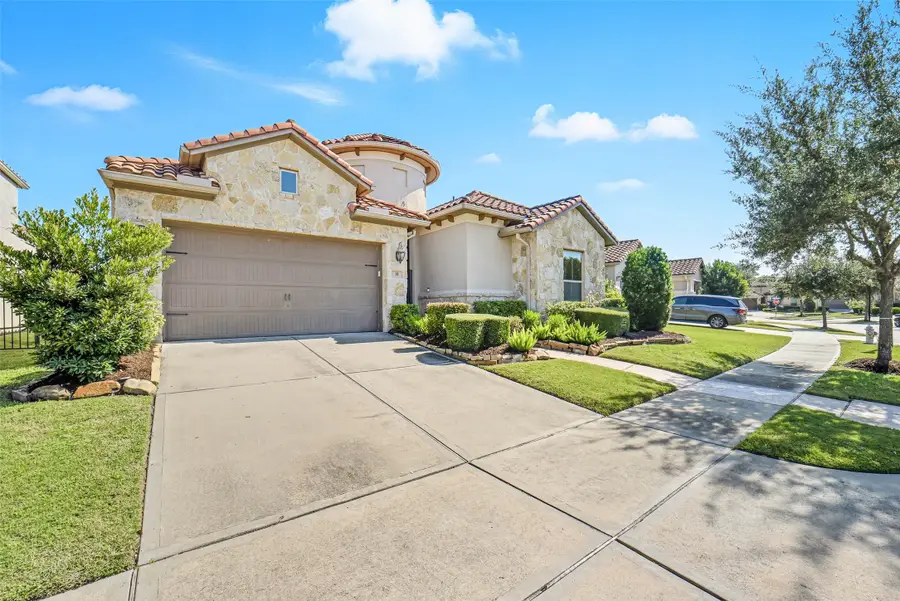 10 Silent Way Drive, Sugar Land, TX 77498 - Image #2