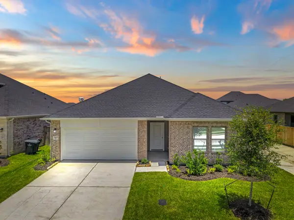 243 Magnolia Laurel Drive, Alvin, TX 77511