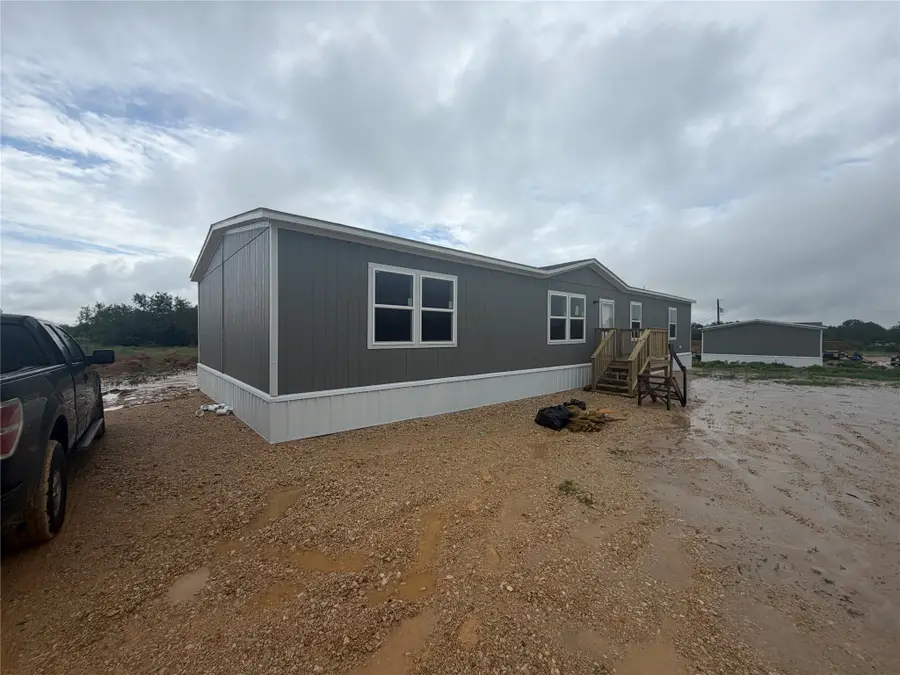 3031 Cr 124 Road, Floresville, TX 78114 - #3