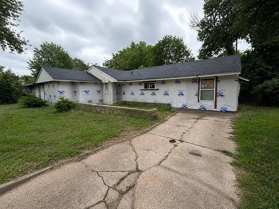 5822 Lyndhurst Drive, Houston, TX 77033 - #2
