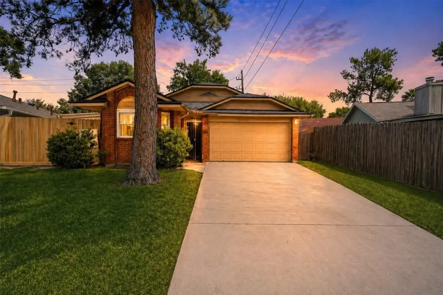9114 Golden Sunshine Drive, Houston, TX 77064 - #2