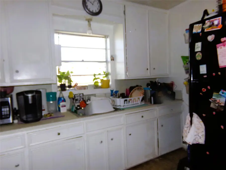 308 E East South Street, Weimar, TX 78962 - #3