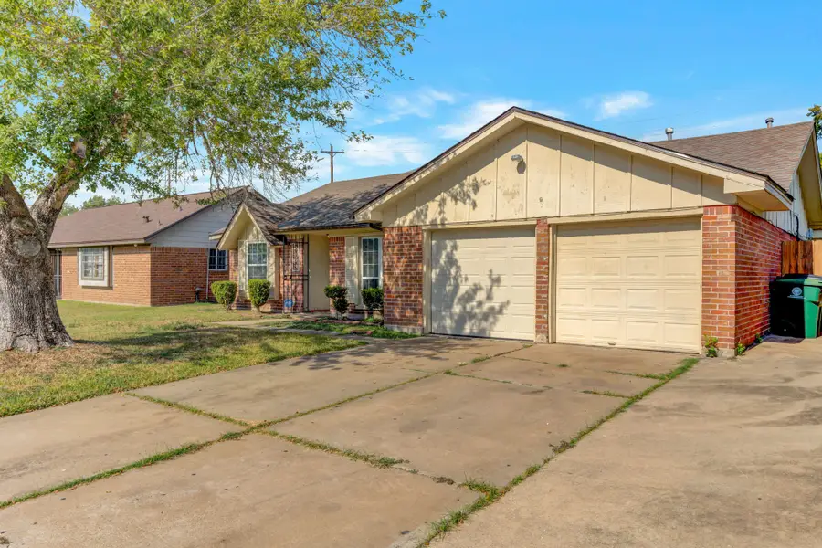 5139 Bungalow Lane, Houston, TX 77048 - Image #2