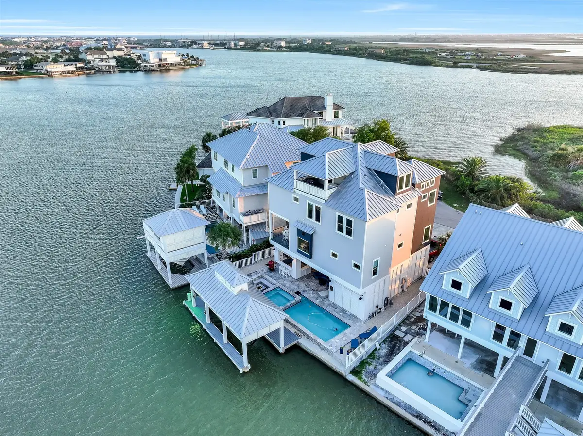 3430 Treasure Circle, Galveston, TX 77554 - #1